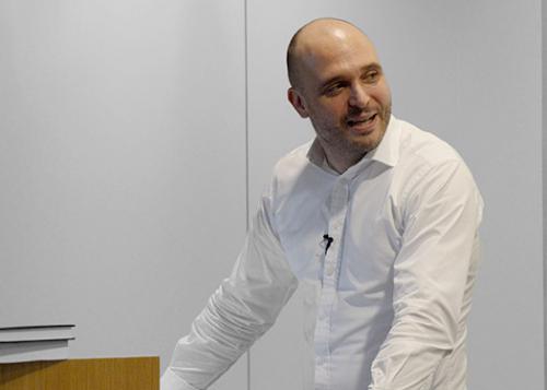 Dr. Yves Hilpisch